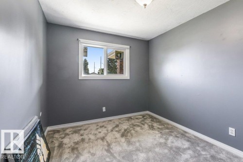 13516 81 Street Nw, Edmonton, AB 