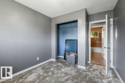 13516 81 Street Nw, Edmonton, AB 