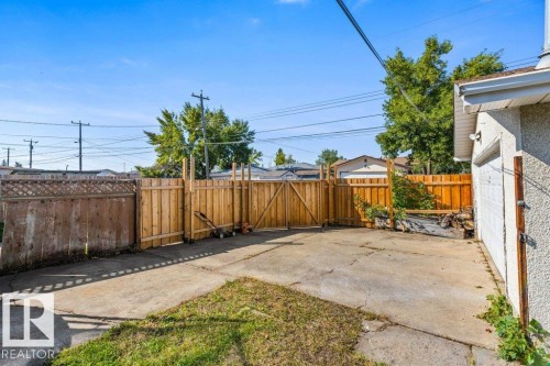 13516 81 Street Nw, Edmonton, AB 