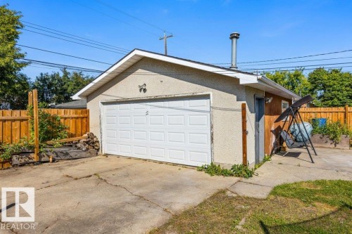 13516 81 Street Nw, Edmonton, AB 