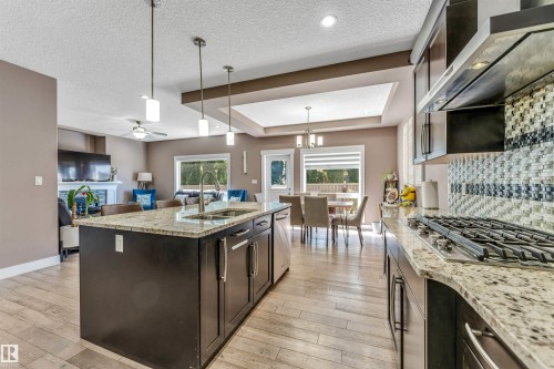 3819 Claxton Close Sw, Edmonton, AB 