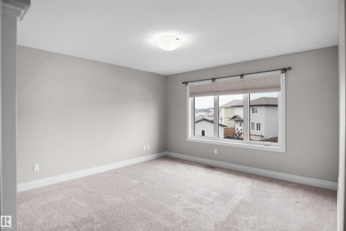 138 Henderson Link, Spruce Grove, AB - Indoor Photo Showing Other Room