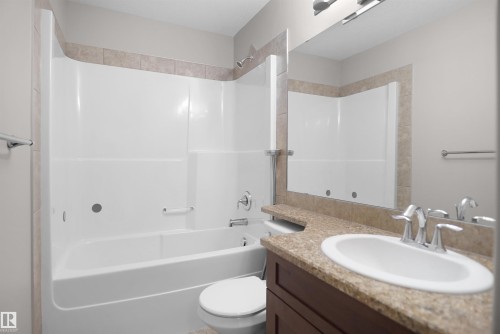 138 Henderson Link, Spruce Grove, AB - Indoor Photo Showing Bathroom