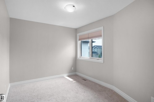 138 Henderson Link, Spruce Grove, AB - Indoor Photo Showing Other Room