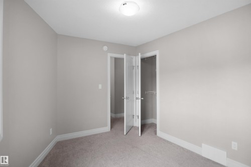 138 Henderson Link, Spruce Grove, AB - Indoor Photo Showing Other Room