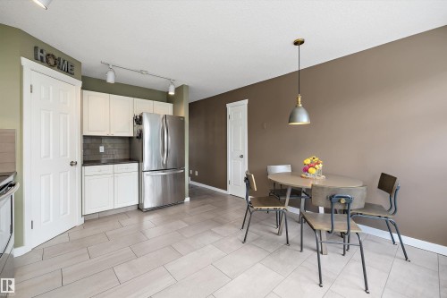 17226 113A Street Nw, Edmonton, AB 