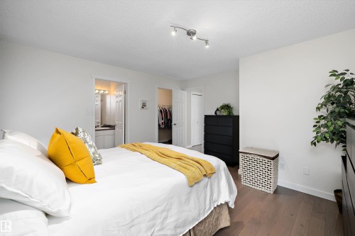 17226 113A Street Nw, Edmonton, AB 