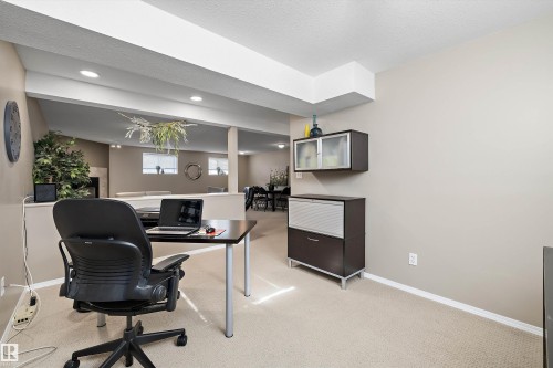 17226 113A Street Nw, Edmonton, AB 