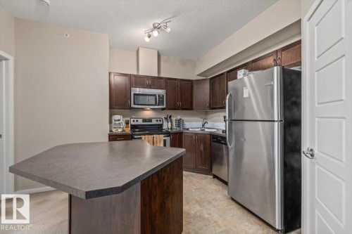 #401 13835 155 Av Nw, Edmonton, AB 