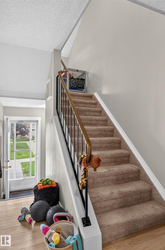 Additional content - 18319 93 Avenue Nw, Edmonton, AB 