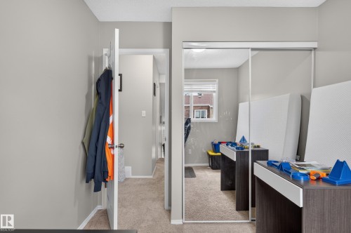 Mirrored sliding closet doors - 18319 93 Avenue Nw, Edmonton, AB 