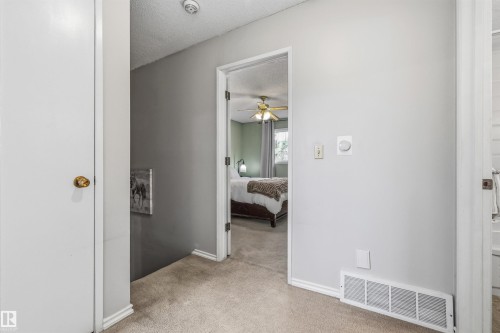 15915 112 Street Nw, Edmonton, AB - Indoor Photo Showing Other Room