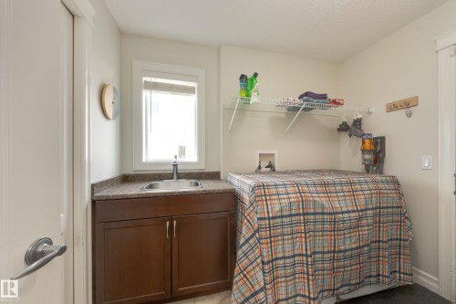 6303 18 Avenue Sw, Edmonton, AB 