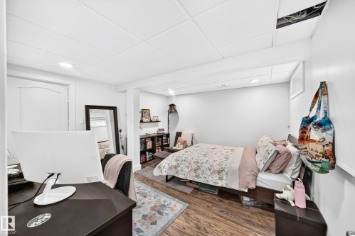 Additional content - 4216 47 Street Nw, Edmonton, AB 
