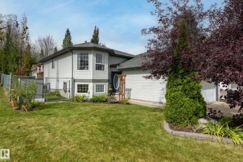 72 Foxboro Terrace   Sherwood Park, AB T8A 6C8