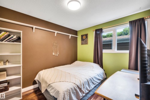 3 Flint Crescent, St. Albert, AB - Indoor Photo Showing Bedroom
