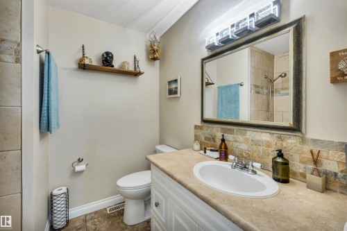 3 Flint Crescent, St. Albert, AB - Indoor Photo Showing Bathroom