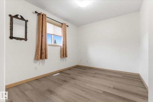 #116 40 Highwood Bv, Devon, AB 