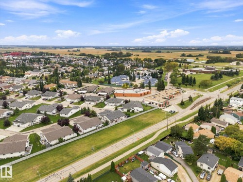 #116 40 Highwood Bv, Devon, AB 