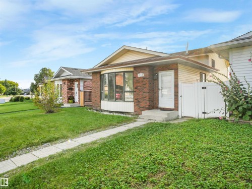 15714 78 Street Nw, Edmonton, AB 