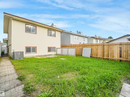 15714 78 Street Nw, Edmonton, AB 