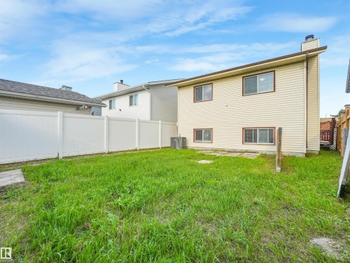 15714 78 Street Nw, Edmonton, AB 