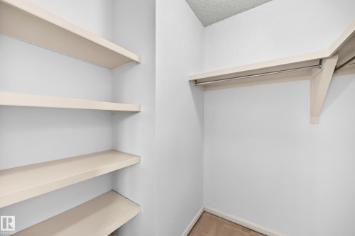 Built-in shelving for organized storage - 17915 99A Avenue Nw, Edmonton, AB 
