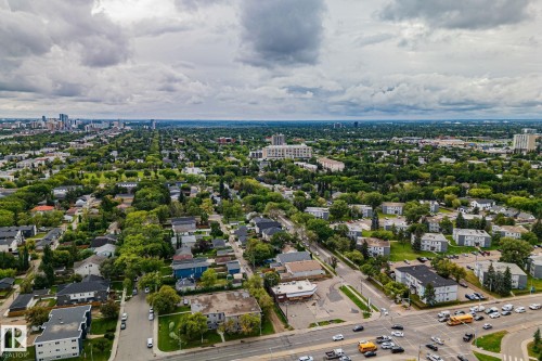 Expansive cityscape with a prominent urban skyline in the distance - 11935 125 Street Nw, Edmonton, AB 