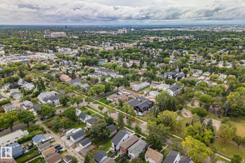 Residential neighborhood featuring tree-lined streets and varied architectural styles - 11935 125 Street Nw, Edmonton, AB 