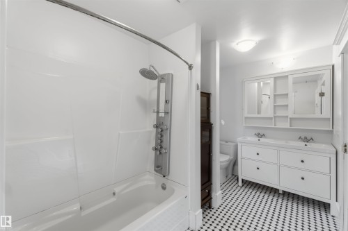 10647 125 Street Nw, Edmonton, AB 