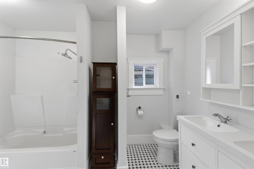10647 125 Street Nw, Edmonton, AB 