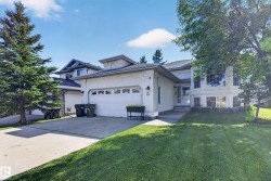 61 CHANCERY Way  Sherwood Park, AB T8H 1Z3