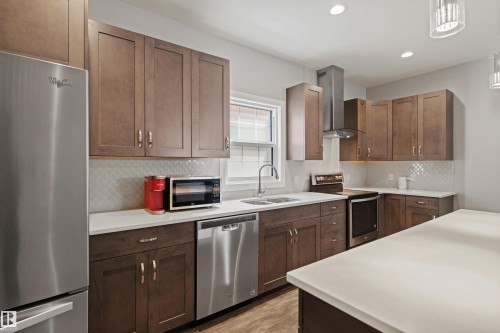 9622 77 Avenue Nw, Edmonton, AB 
