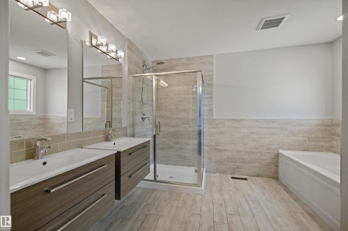 9622 77 Avenue Nw, Edmonton, AB 