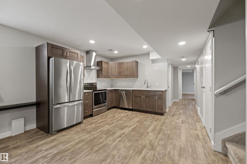 9622 77 Avenue Nw, Edmonton, AB 