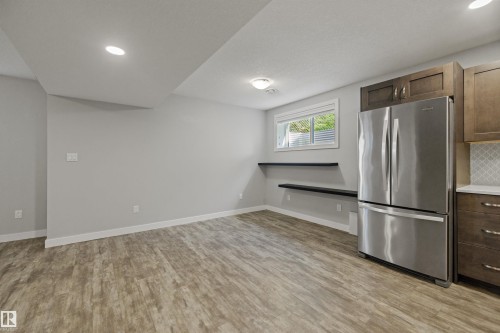 9622 77 Avenue Nw, Edmonton, AB 