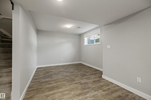 9622 77 Avenue Nw, Edmonton, AB 