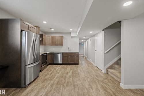 9622 77 Avenue Nw, Edmonton, AB 