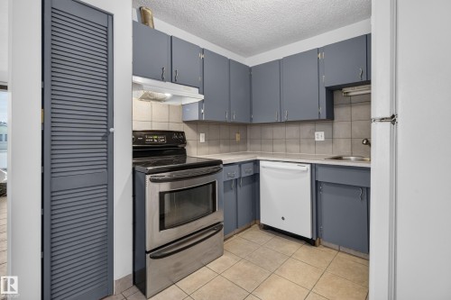 4629 126 Avenue Nw, Edmonton, AB 