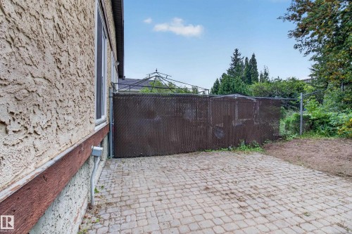 4629 126 Avenue Nw, Edmonton, AB 