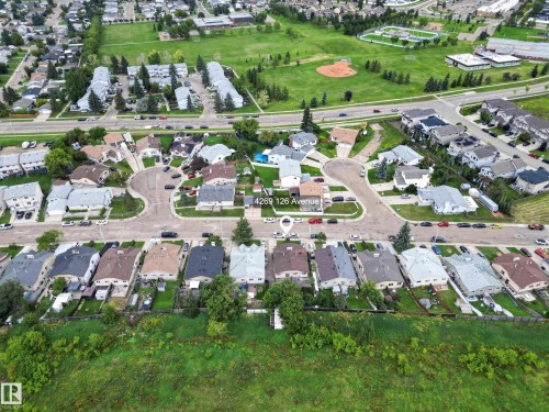 4629 126 Avenue Nw, Edmonton, AB 