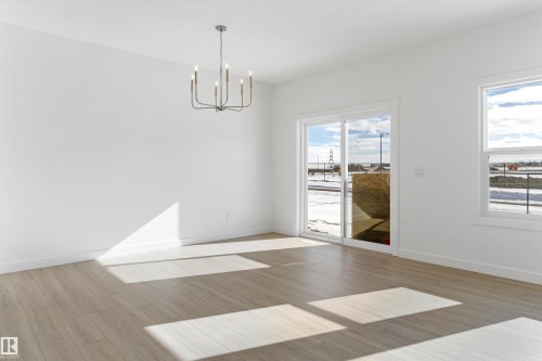 939 18 Avenue Nw, Edmonton, AB 