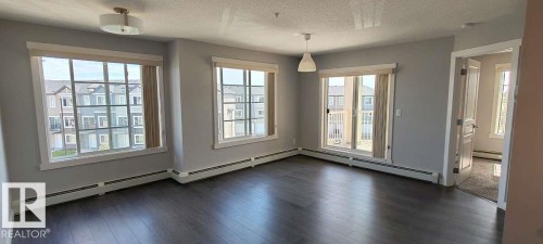 #302 3670 139 Av Nw, Edmonton, AB - Indoor Photo Showing Other Room