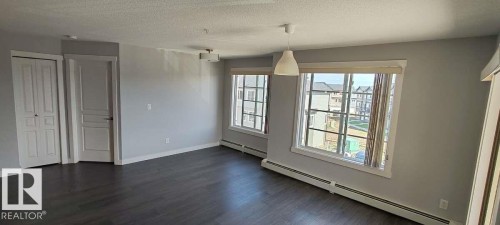 #302 3670 139 Av Nw, Edmonton, AB - Indoor Photo Showing Other Room