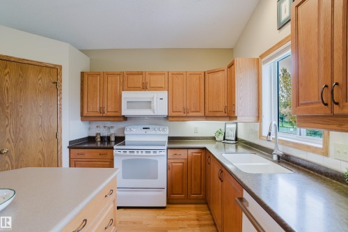 160 Phillips Row Nw, Edmonton, AB 