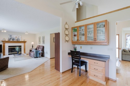 160 Phillips Row Nw, Edmonton, AB 