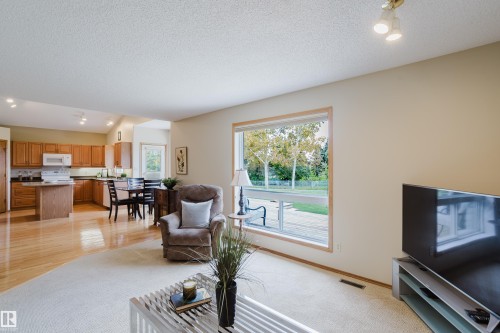 160 Phillips Row Nw, Edmonton, AB 