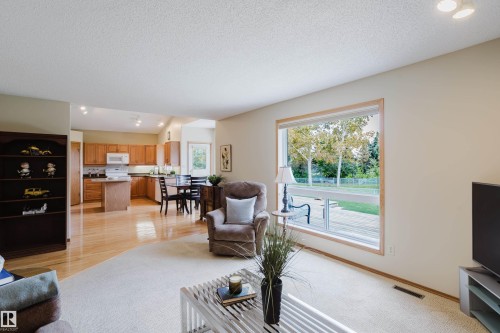 160 Phillips Row Nw, Edmonton, AB 