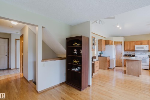 160 Phillips Row Nw, Edmonton, AB 