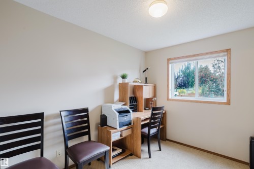 160 Phillips Row Nw, Edmonton, AB 